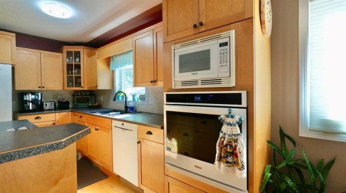 8101 103 Avenue, Peace River, AB 