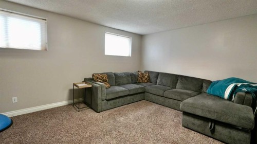 8101 103 Avenue, Peace River, AB 
