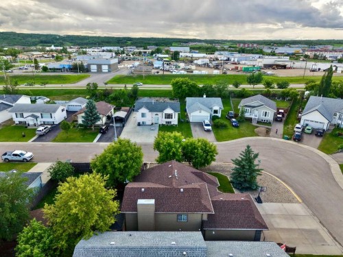 8101 103 Avenue, Peace River, AB 