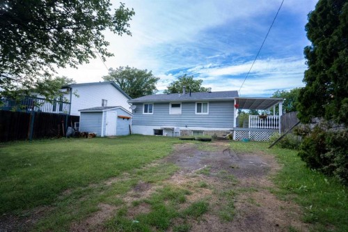 4811 53 Ave, Grimshaw, AB 