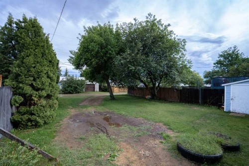 4811 53 Ave, Grimshaw, AB 