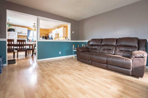4811 53 Ave, Grimshaw, AB 