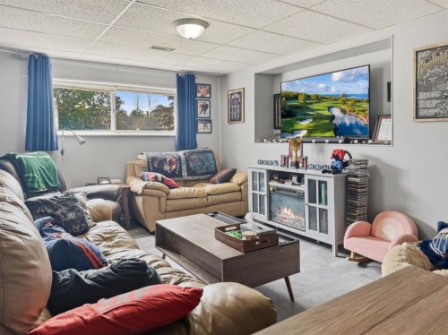 10214 97 Avenue, Grande Cache, AB 