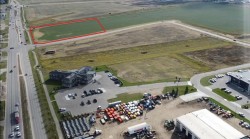 11601 Railway Avenue Avenue Grande Prairie, AB T8W 0C7