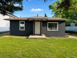 9321 104 Avenue  Grande Prairie, AB T8V 1C8