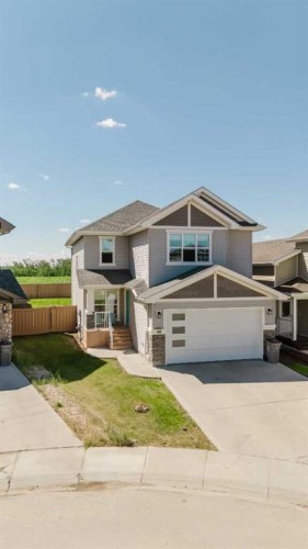 8805 85A Avenue  Grande Prairie, AB T8X 0R4