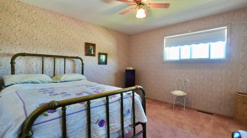 9527 89 Avenue, Peace River, AB 