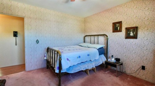 9527 89 Avenue, Peace River, AB 