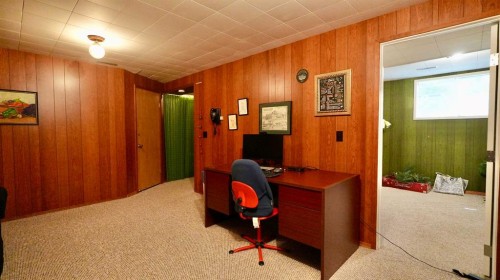 9527 89 Avenue, Peace River, AB 