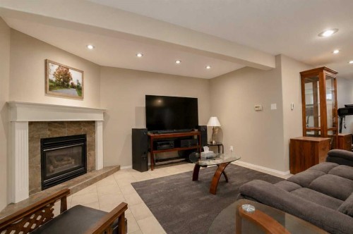 9209 111 Avenue, Grande Prairie, AB 