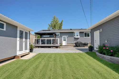 9209 111 Avenue, Grande Prairie, AB 