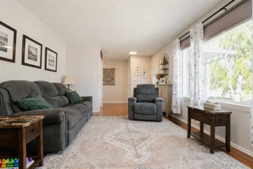 9209 111 Avenue, Grande Prairie, AB 