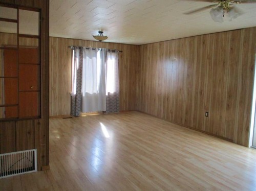 322 7Th Avenue Se, Manning, AB 