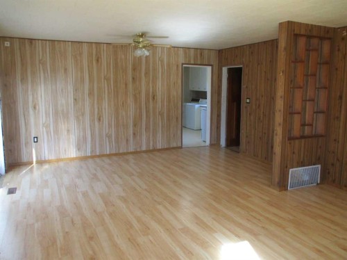 322 7Th Avenue Se, Manning, AB 