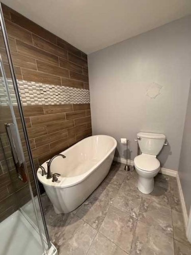 10801 104 Street, High Level, AB 