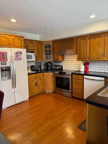10801 104 Street, High Level, AB 