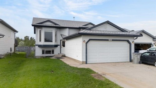9222 115 Avenue  Grande Prairie, AB T8V 7E8