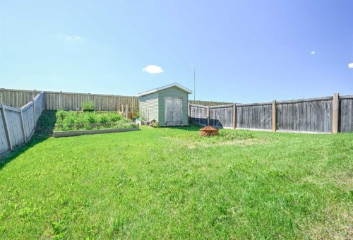 7018 90 Street, Grande Prairie, AB - Outdoor