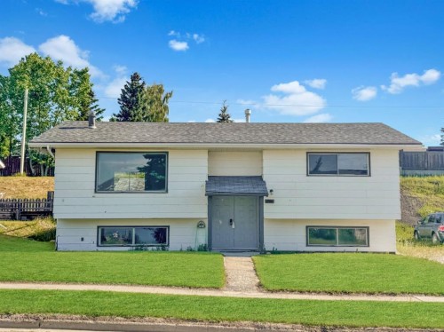 10987 97 Avenue, Grande Cache, AB 