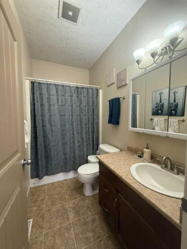 4214 55 Avenue, High Prairie, AB 