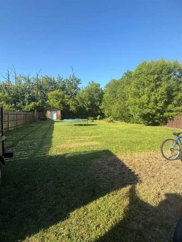 4214 55 Avenue, High Prairie, AB 