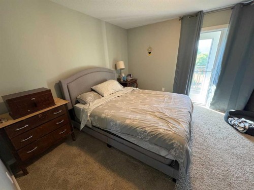 8905 107 Avenue, Peace River, AB 