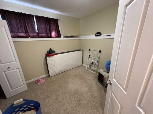 8905 107 Avenue, Peace River, AB 