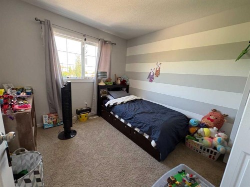 8905 107 Avenue, Peace River, AB 