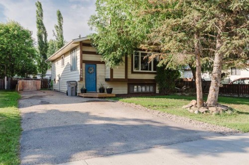 9410 70 Avenue  Grande Prairie, AB T8V 5W8