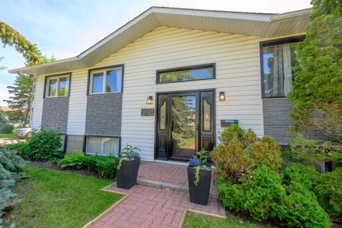 11219 92B Street  Grande Prairie, AB T8V 3G8