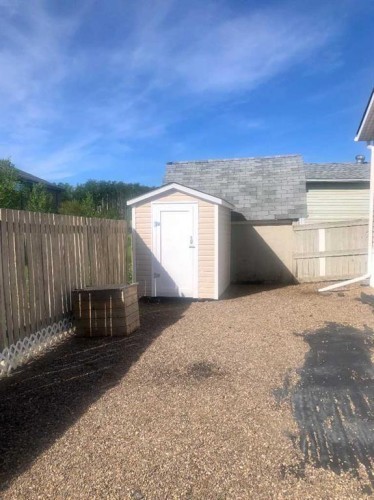 9 Driftwood Drive, High Level, AB 