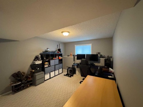 806 Cherry Crescent, Beaverlodge, AB - Indoor