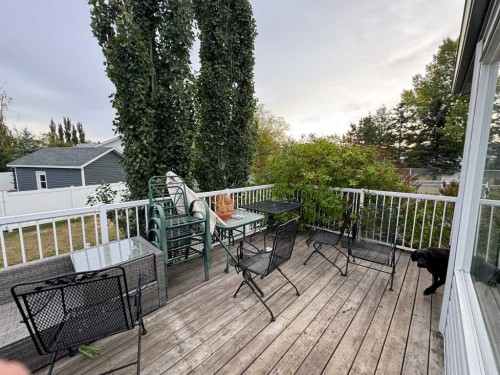 806 Cherry Crescent, Beaverlodge, AB - Outdoor With Deck Patio Veranda With Exterior