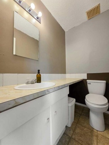 37 97 Avenue, Grande Cache, AB 