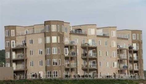 405-9810 94 Street  Peace River, AB T8S 1J2