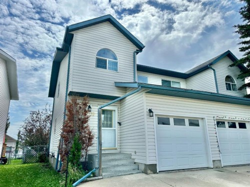 9109 112 Avenue  Grande Prairie, AB T8X 1K5