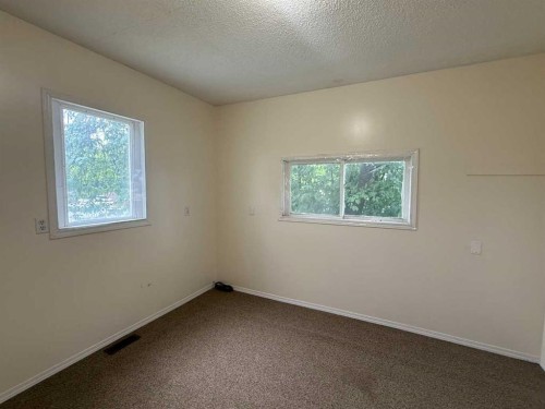 4911 53 Avenue, Grimshaw, AB 