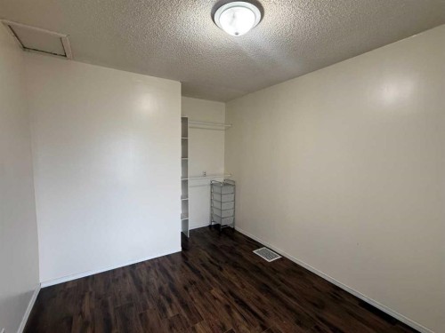 4911 53 Avenue, Grimshaw, AB 