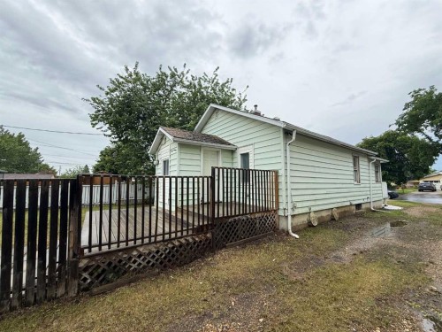 4911 53 Avenue, Grimshaw, AB 
