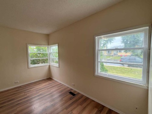 4911 53 Avenue, Grimshaw, AB 