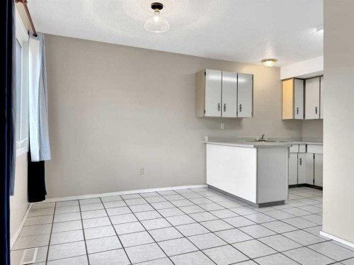 57 97 Avenue, Grande Cache, AB - Indoor Photo Showing Kitchen