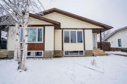 7101 93 Street Grande Prairie, AB T8V 6H4