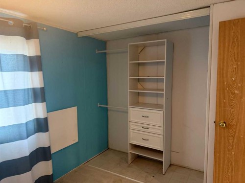 9610 101 Avenue, Clairmont, AB - Indoor