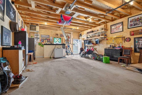 10004-93 Ave, Wembley, AB - Indoor Photo Showing Basement