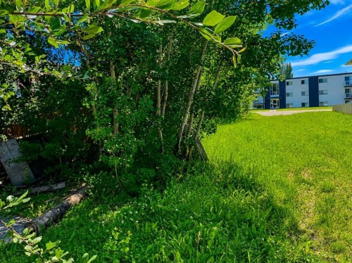 9810 108 Avenue, Grande Prairie, AB 