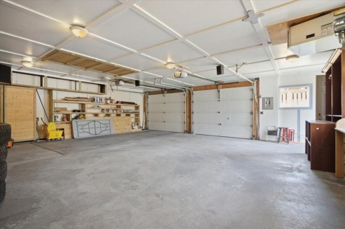 9255 99 Avenue, Grande Prairie, AB 