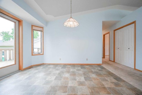 902 Birch Street, Beaverlodge, AB - Indoor Photo Showing Other Room