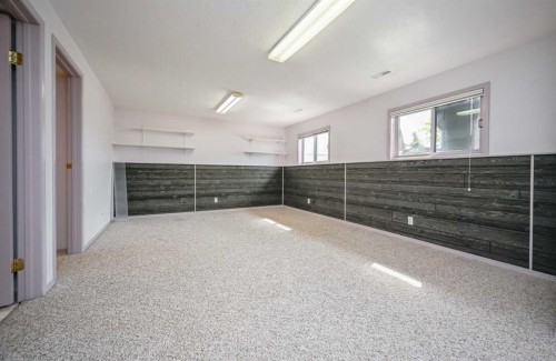 902 Birch Street, Beaverlodge, AB - Indoor Photo Showing Other Room