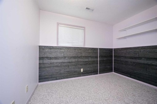 902 Birch Street, Beaverlodge, AB - Indoor Photo Showing Other Room