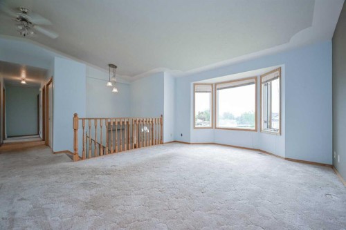 902 Birch Street, Beaverlodge, AB - Indoor Photo Showing Other Room